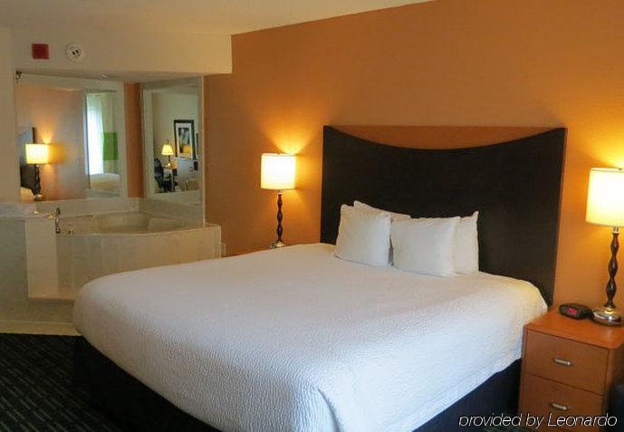 Fairfield Inn & Suites Clarksville Eksteriør billede
